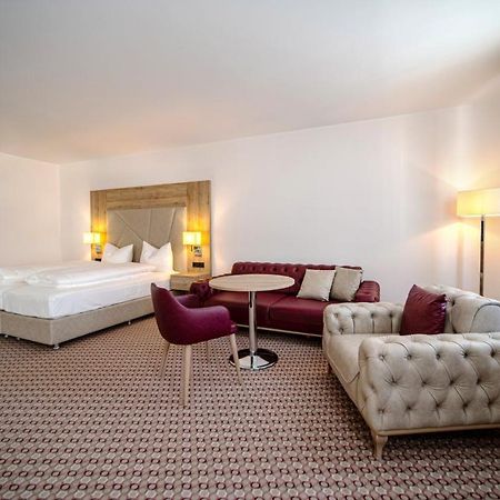 Ee Hotel Kassel Esterno foto