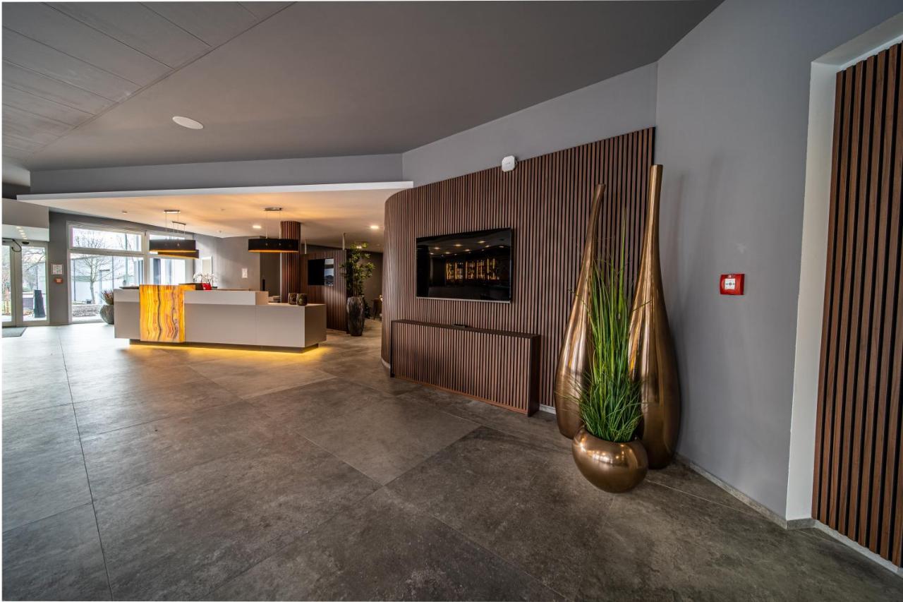 Ee Hotel Kassel Esterno foto