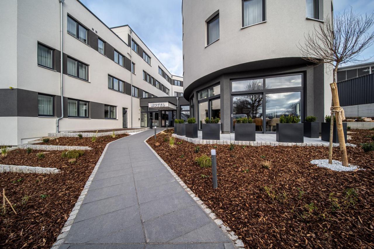 Ee Hotel Kassel Esterno foto